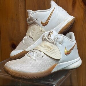 Size 9 - Nike Kyrie Flytrap 3 White Metallic Gold Gum